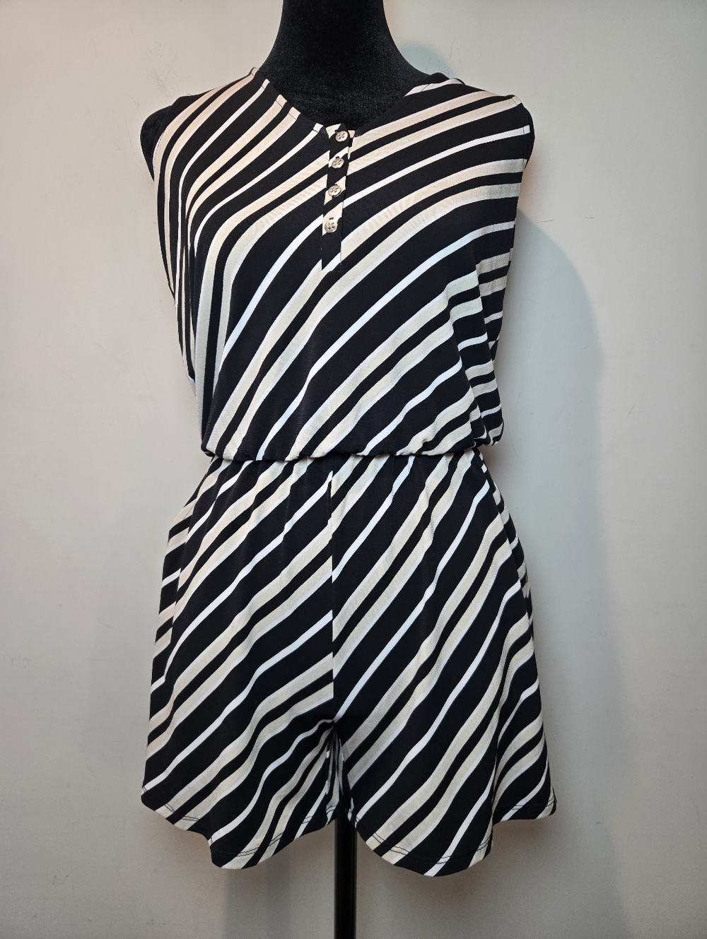 WHBM Romper XXS Women's Power Color Sleek Regency One Piece Jumper